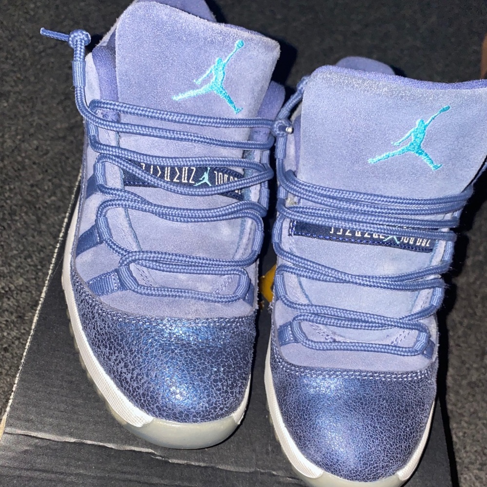 Jordan 11s - Picture 3 of 4